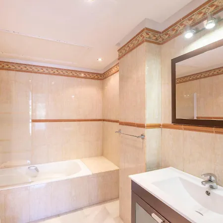 Puerto Marina-2 By Interhome Appartement Benalmádena